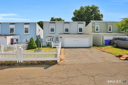 63 Braeburn Ln, Middletown, CT, 06457-1622 | Card Image