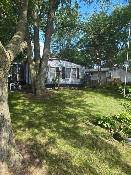 6041 Flagstone Drive, Jackson, MI, 49201 | Card Image