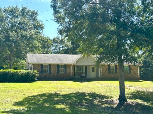 6 Honeycomb Rd, Wiggins, MS, 39577-7209 | Card Image