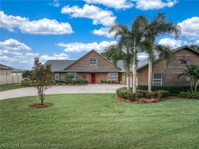 160 S Huntley Drive, House other with 3 bedrooms, 3 bathrooms and null parking in Lake Placid FL | Image 2