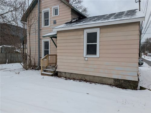 290 Diatreta Ln, Corning, NY, 14830-2957 | Card Image