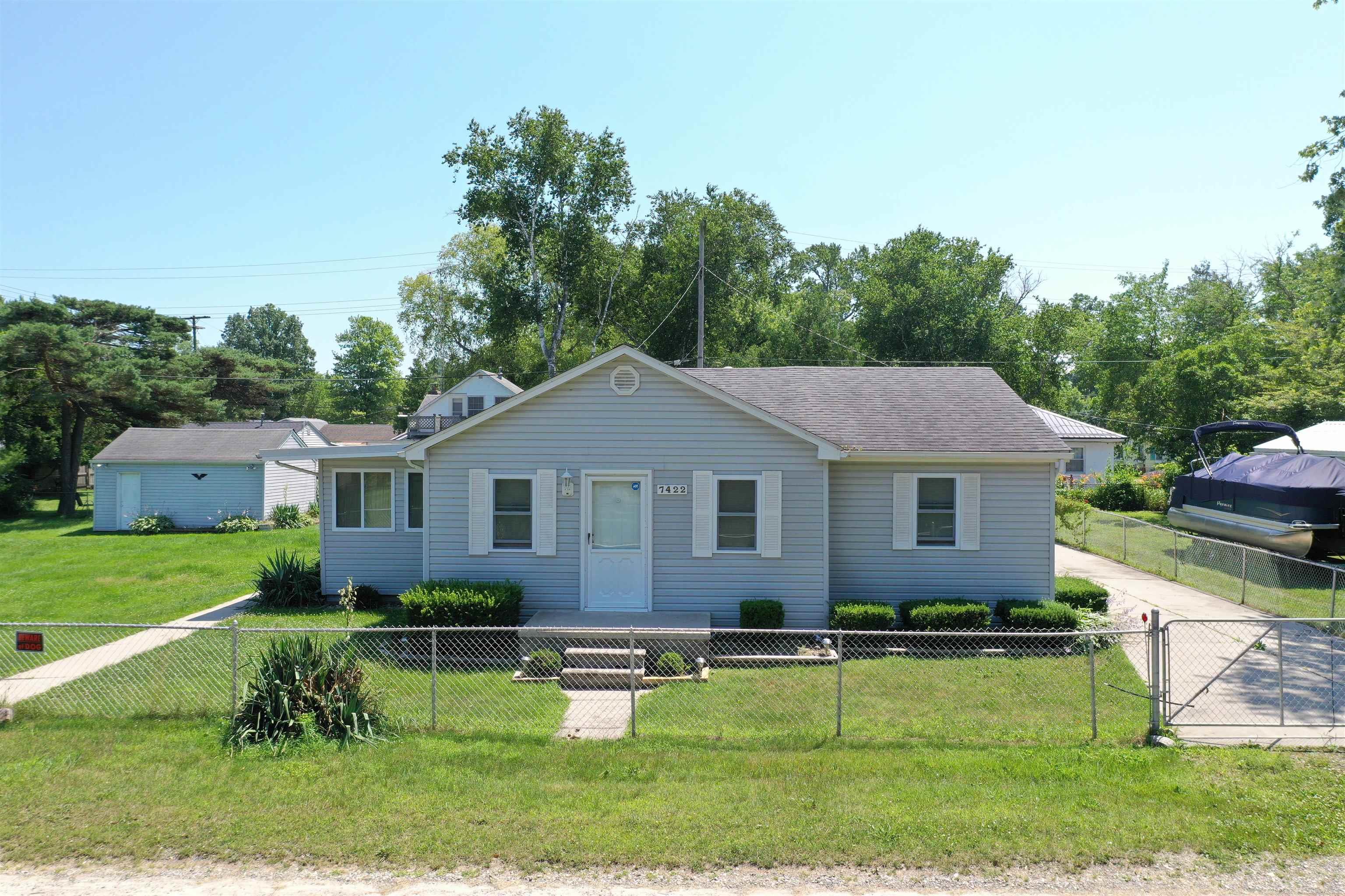Tracy Lynn Ct, Panama City, FL 32405