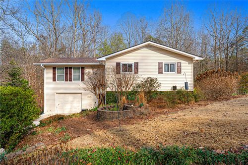 410 S Hogan Dr, Westminster, SC, 29693-6426 | Card Image