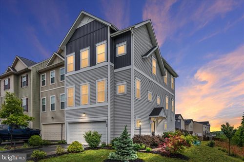 109 Halo Ct, STEPHENSON, VA, 22656-2062 | Card Image