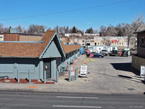 7013 W Colfax Ave, Lakewood, CO, 80214-5374 | Card Image