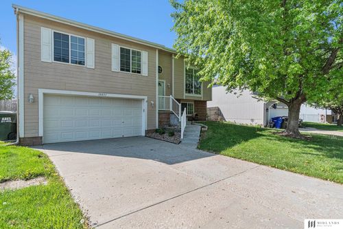 18031 Margo St, Omaha, NE, 68136-2137 | Card Image