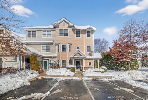 1310 Half Moon Bay Dr, Croton On Hudson, NY, 10520-3107 | Card Image