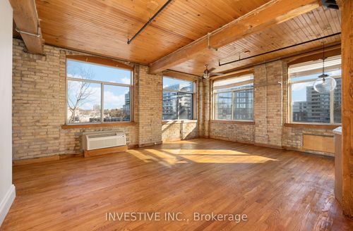 312-24 Noble St, Toronto, ON, M6K2C8 | Card Image