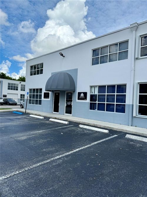 10-13368 Sw 128th St, Miami, FL, 33186-5807 | Card Image