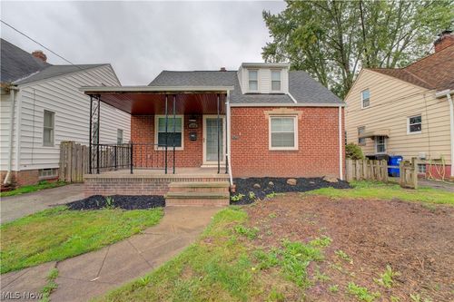 3674 W 103rd Street, Cleveland, OH, 44111 | Card Image