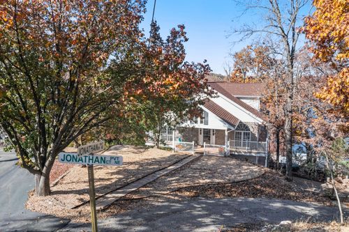 21 Jonathan Ct, Lake Ozark, MO, 65049-6412 | Card Image