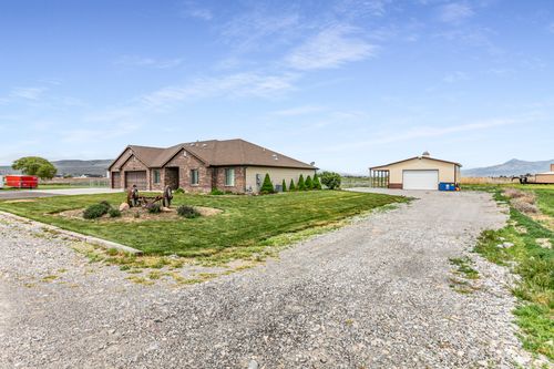 4990 W 12000 N, Tremonton, UT, 84337-8809 | Card Image