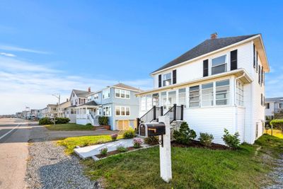 777 Ocean Boulevard, House other with 4 bedrooms, 1 bathrooms and null parking in Hampton NH | Image 1