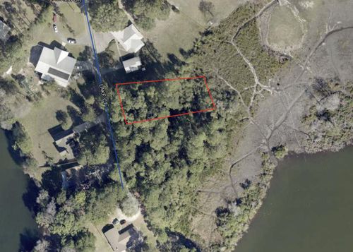 6 Lake Ct, Defuniak Springs, FL, 32433-4062 | Card Image