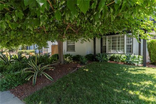 6640 De Celis Pl, Lake Balboa, CA, 91406-5710 | Card Image