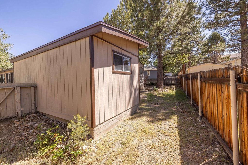 Manufactured In Park in Big Bear City 4
