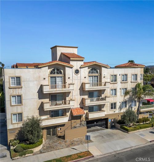 308-6800 Corbin Ave, Reseda, CA, 91335 | Card Image