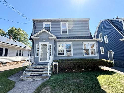 430 Blohm St, West Haven, CT, 06516-5904 | Card Image
