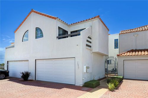 16059 Crete Ln, Huntington Beach, CA, 92649 | Card Image