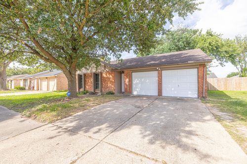 11815 Spruce Mountain Dr, Houston, TX, 77067-1825 | Card Image
