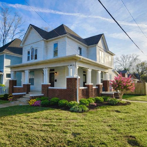 517 N Wood Ave, Florence, AL, 35630-4605 | Card Image