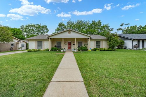 3912 Twilight Dr S, Benbrook, TX, 76116-7648 | Card Image
