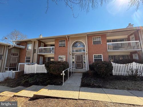 203-1944 Kennedy Dr, MCLEAN, VA, 22102-4749 | Card Image