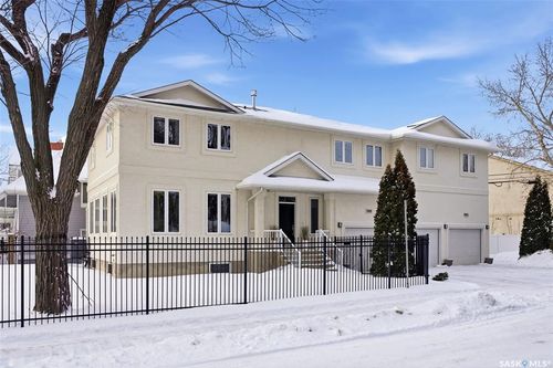 1980 Ottawa St, Regina, SK, S4P1P6 | Card Image