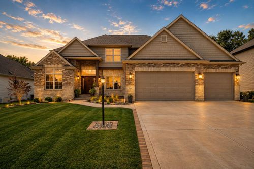 116 N Ashton Ln, Valparaiso, IN, 46385-7825 | Card Image