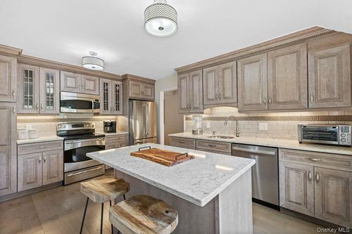 a-20 Heritage Hls, Somers, NY, 10589 | Card Image