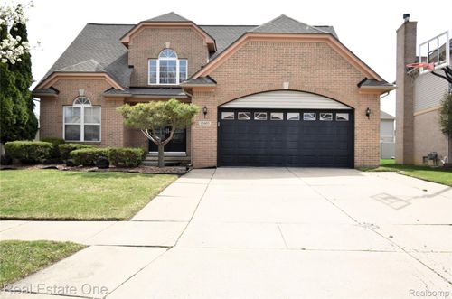 15405 Oakleigh, Southgate, MI, 48195-8533 | Card Image