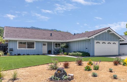 6694 Oakmont Dr, Santa Rosa, CA, 95409-5919 | Card Image