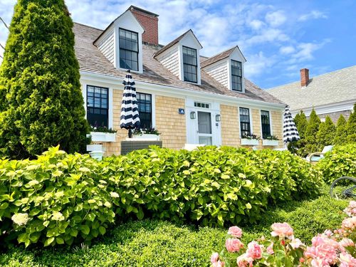 3-54 Commercial St, Provincetown, MA, 02657-1912 | Card Image