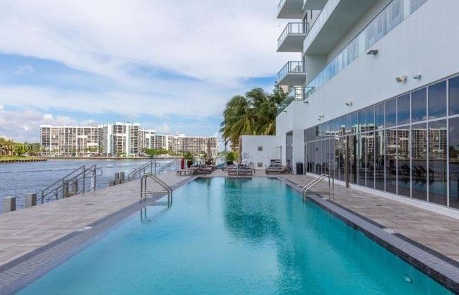 R2407 - 4010 S Ocean Dr, Condo with 2 bedrooms, 2 bathrooms and null parking in Hollywood FL | Image 5