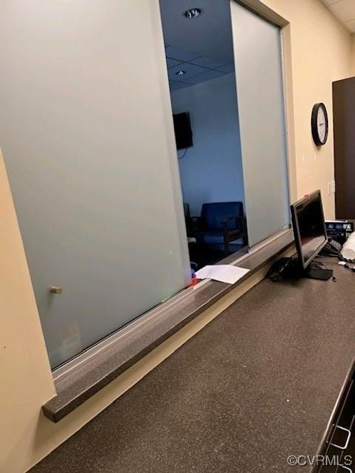 8239 Meadowbridge Rd, Mechanicsville, VA, 23116-2318 | Card Image