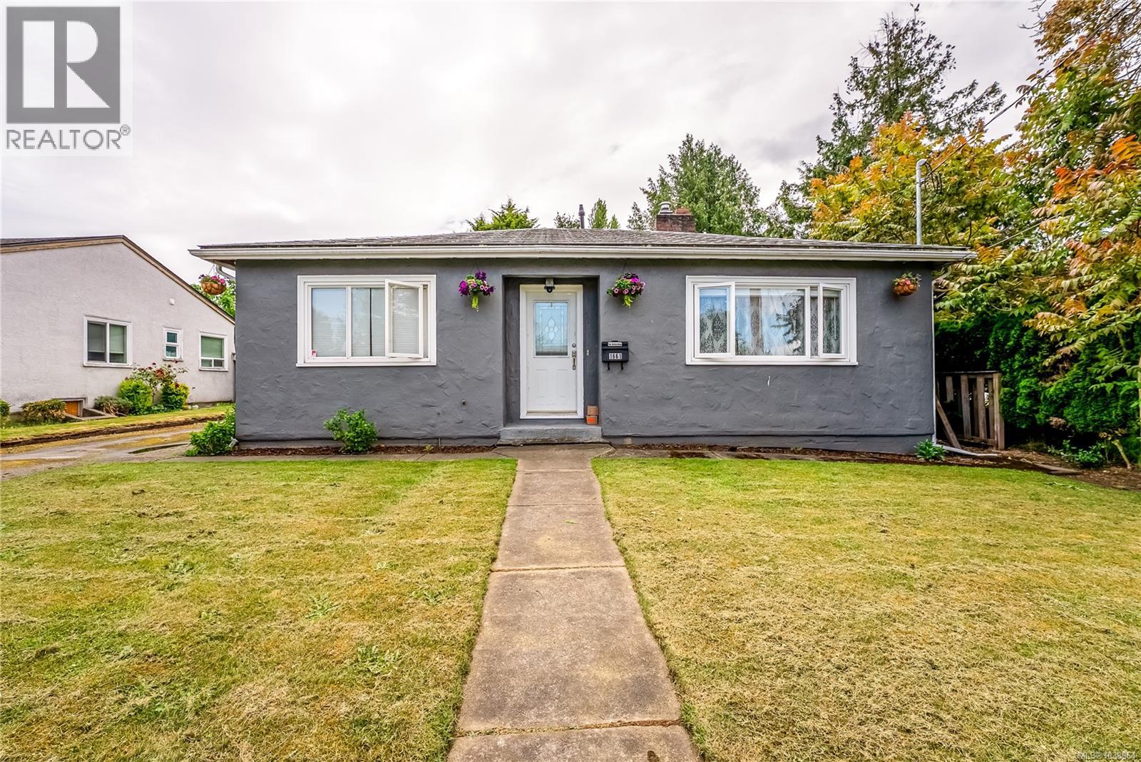 Residential in Saanich