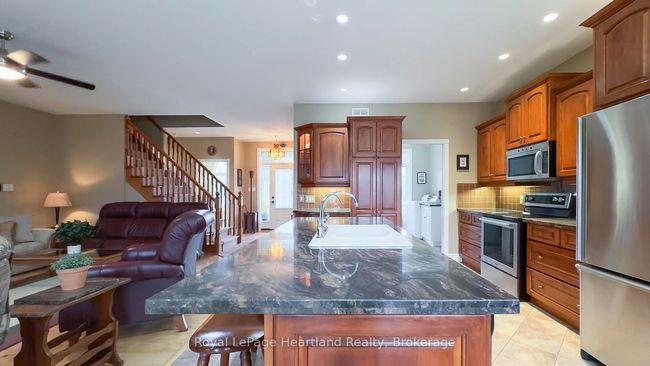 81187 Pfrimmer Rd, House other with 3 bedrooms, 3 bathrooms and 4 parking in Goderich ON | Image 15