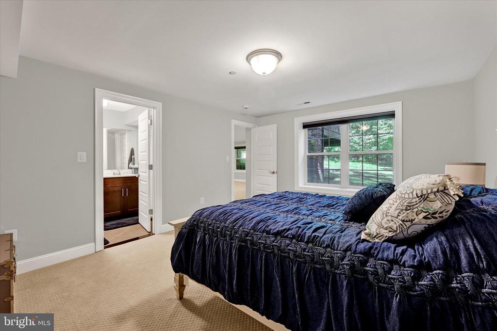 Residential in OWINGS MILLS 5