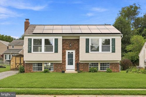 111 Tanglewood Ln, LANCASTER, PA, 17601-3315 | Card Image