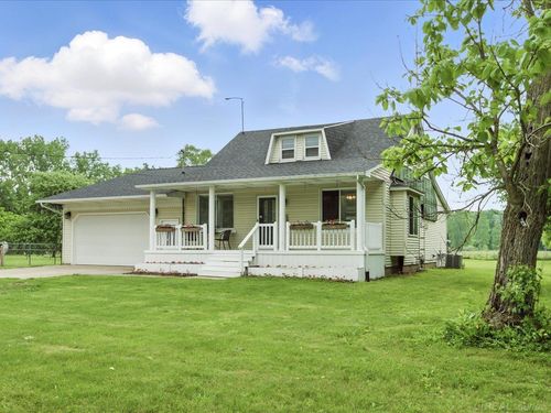 13485 S Block Rd, Birch Run, MI, 48415-9419 | Card Image