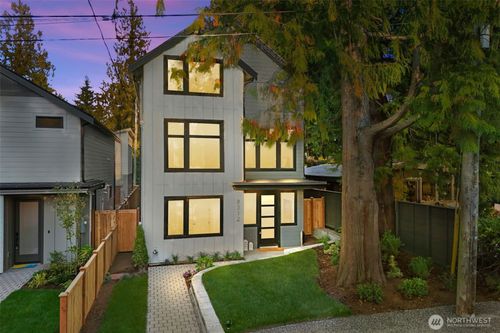 8312 28th Ave Ne, Seattle, WA, 98115-4619 | Card Image