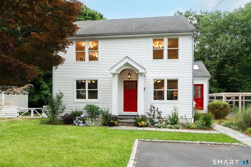 7 High Gate Rd, Westport, CT, 06880-5622 | Card Image