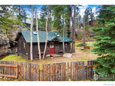 The cutest cabin in Glen Haven! | Image 1