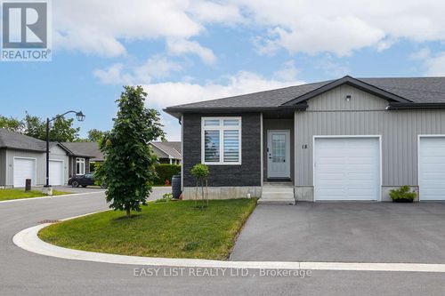 18 Dayton Court, Prince Edward County (Picton Ward), ON, K0K2T0 | Card Image