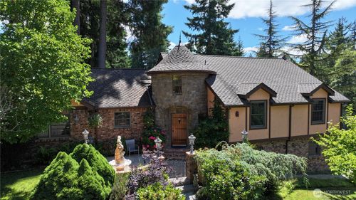 2706 Walnut Loop Nw, Olympia, WA, 98502 | Card Image