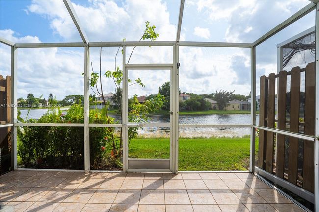 0 - 3796 San Simeon Cir, Townhouse with 2 bedrooms, 3 bathrooms and null parking in Weston FL | Image 28