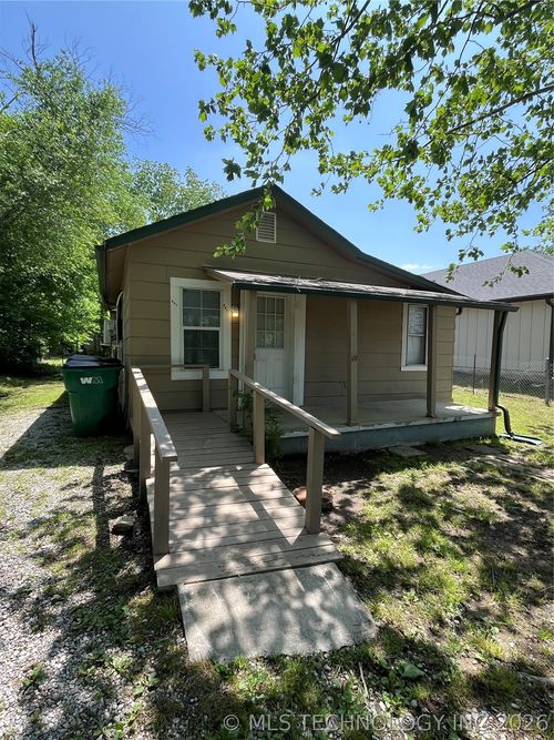 807 N Ridgeway St, Sapulpa, OK, 74066-2415 | Card Image