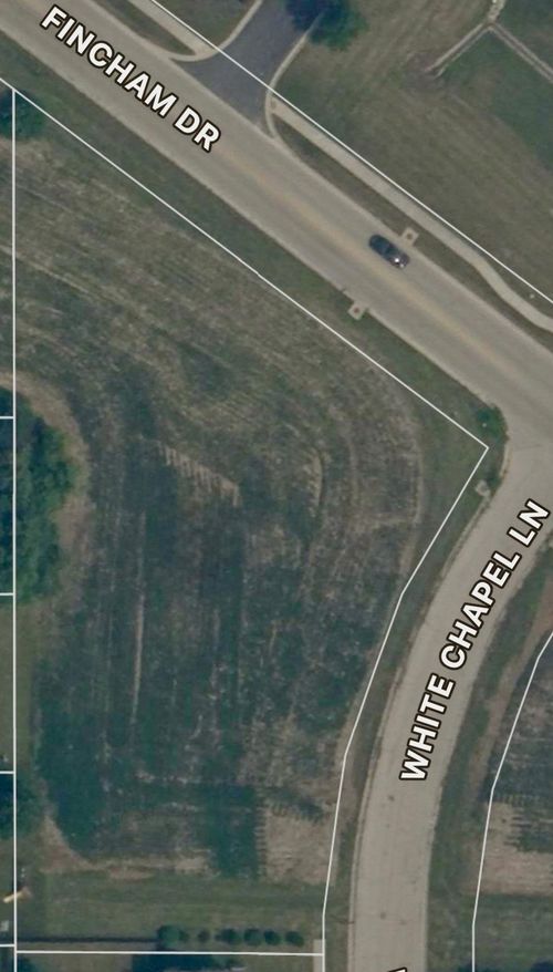 886 White Chapel Lane, Rockford, IL, 61108 | Card Image