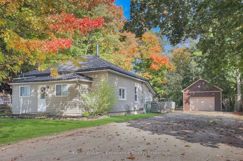 31 Yonge St S, Tara, ON, N0H2N0 | Card Image