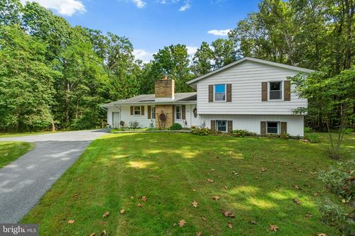 1625 Old Annapolis Rd, WOODBINE, MD, 21797-8207 | Card Image